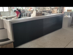 근대적 인 접수 테이블