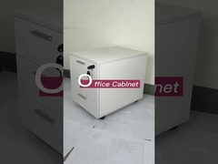 3 서랍 파일 캐비닛을 나무로 덮으세요